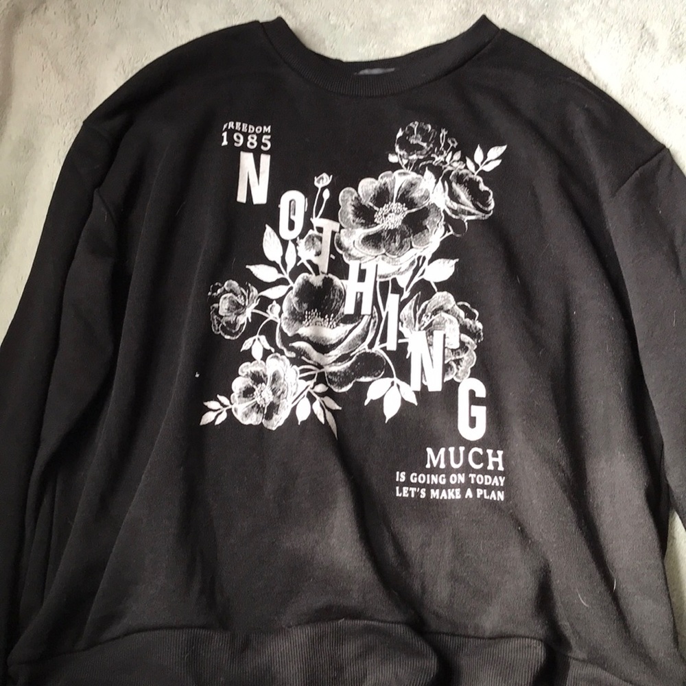 Sweatshirt - Picture 2 of 4